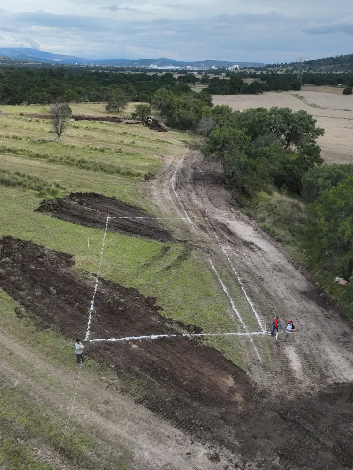 Trazo topográfico en el predio de Xotla, vista aérea